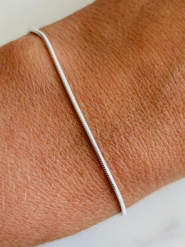 GOLD SNAKE CHAIN NECKLACES SET OF THREE FOR ELEGANT LAYERING