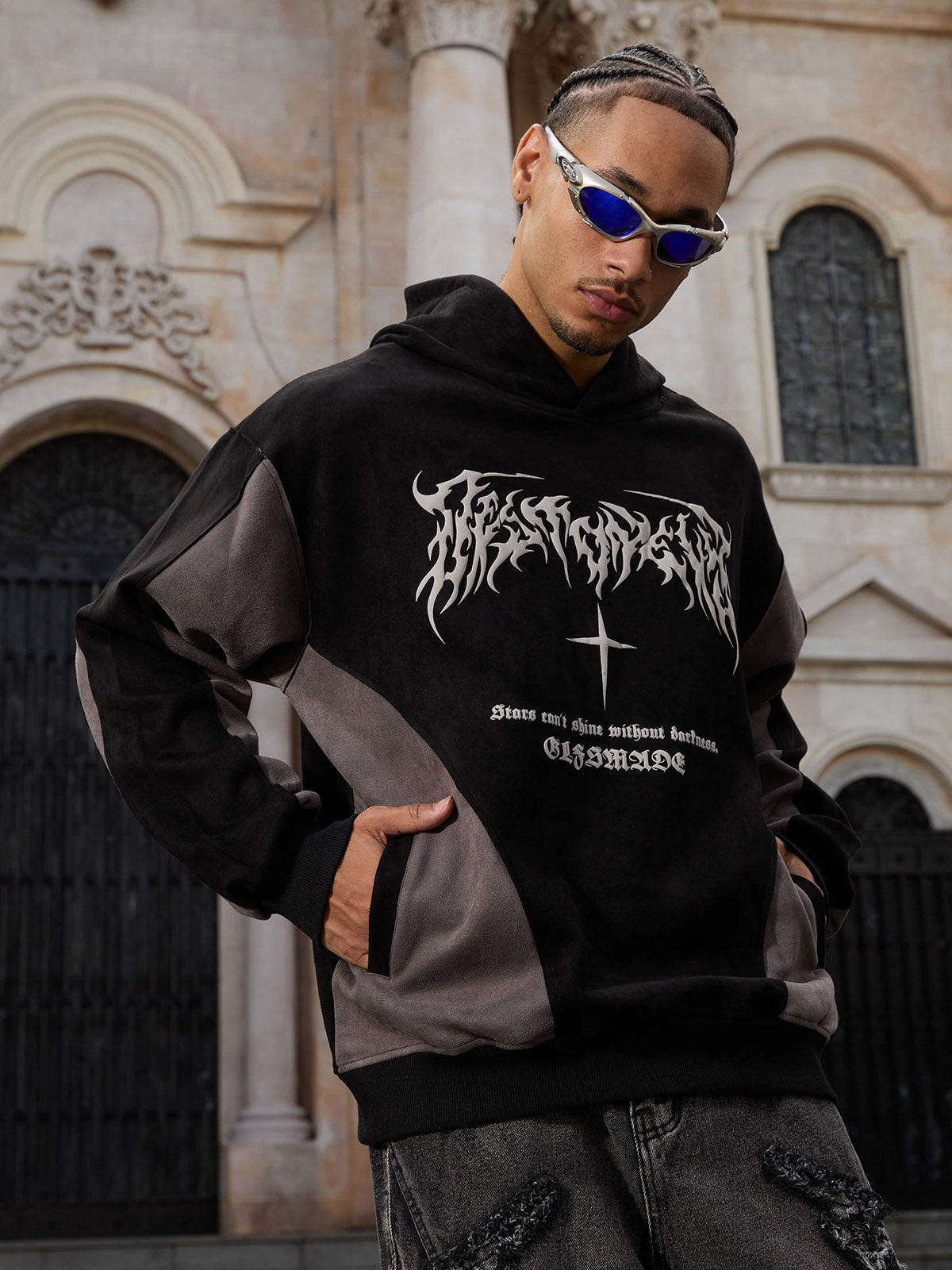 GRAPHIC HOODIE - BLACK AND GRAY HOODED LONG SLEEVE PULLOVER