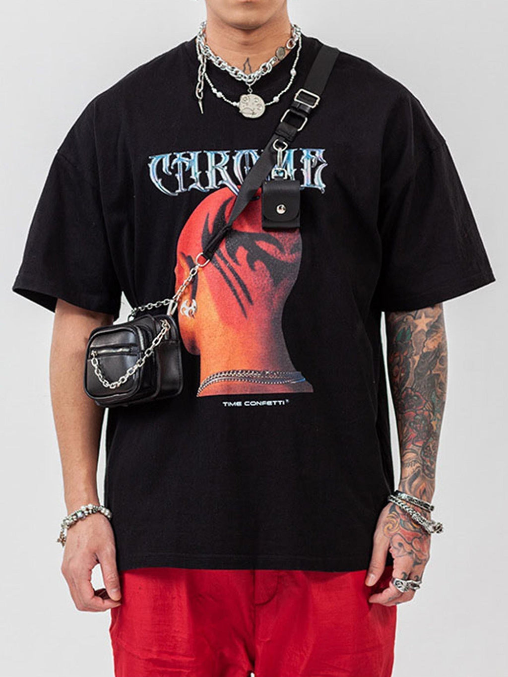 GRAPHIC PRINT BLACK T-SHIRT WITH HEAD PRINT FOR HIP HOP STYLE