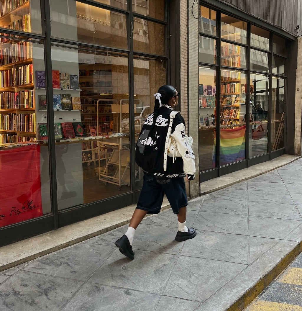 GRAPHIC-PRINT VARSITY JACKET WITH BASEBALL COLLAR AND LONG SLEEVE DESIGN