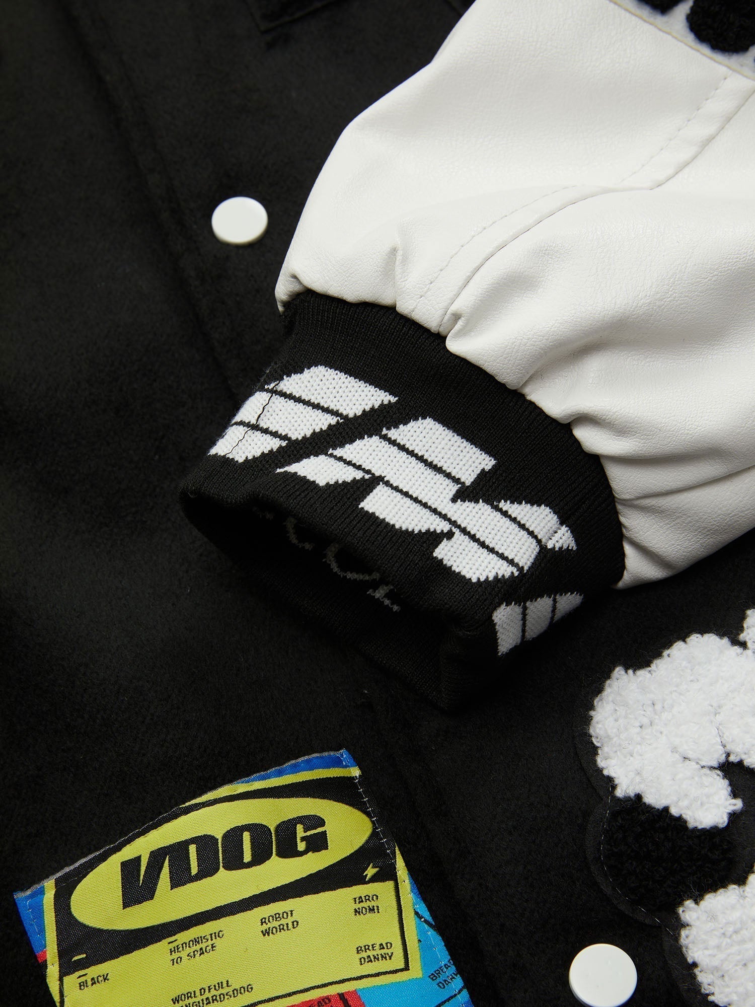 GRAPHIC-PRINT VARSITY JACKET WITH BASEBALL COLLAR AND LONG SLEEVE DESIGN