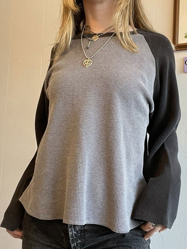 GRAY AND BLACK WAFFLE-KNIT RAGLAN LONG SLEEVE SHIRT