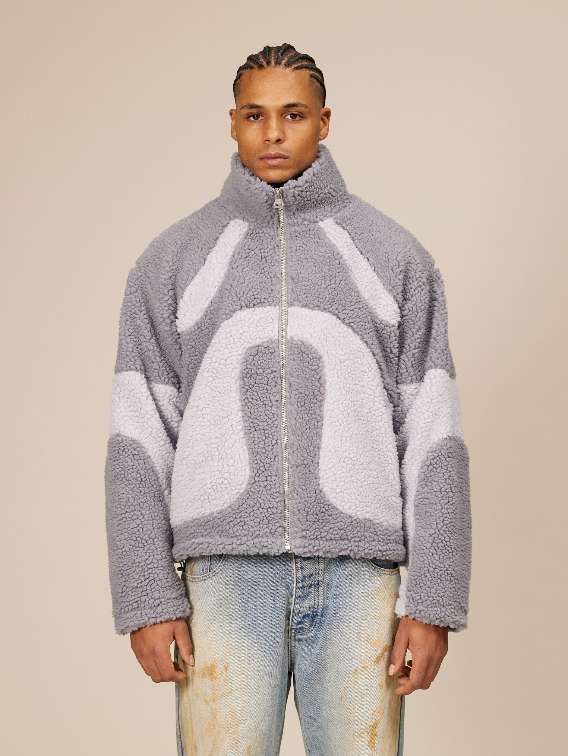 GRAY AND WHITE FLEECE JACKET WITH OVERSIZED DROPPED SHOULDER DESIGN