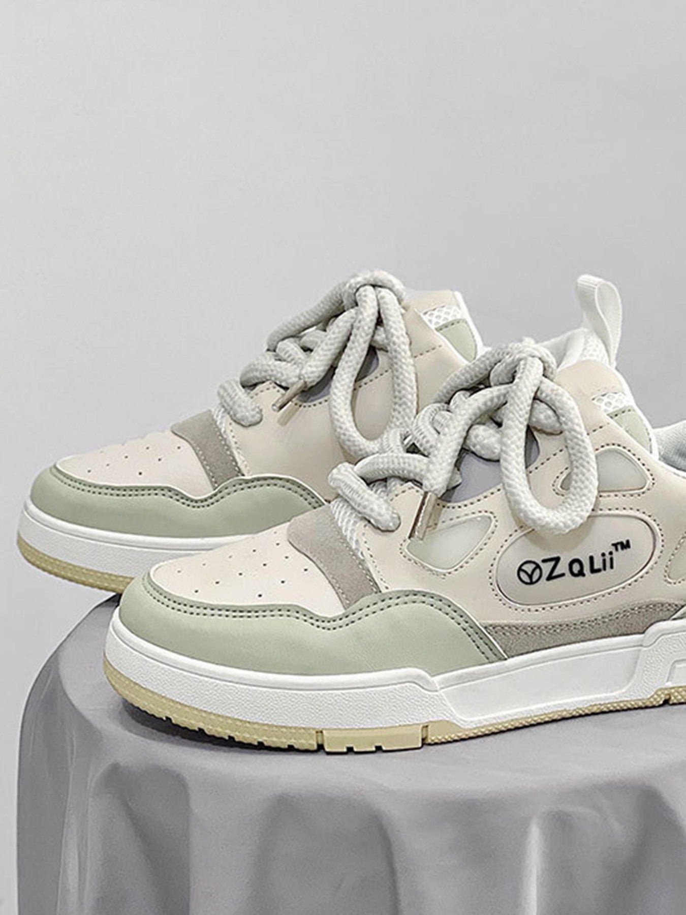 GRAY AND WHITE SNEAKERS FOR ACTIVE WEAR AND EVERYDAY