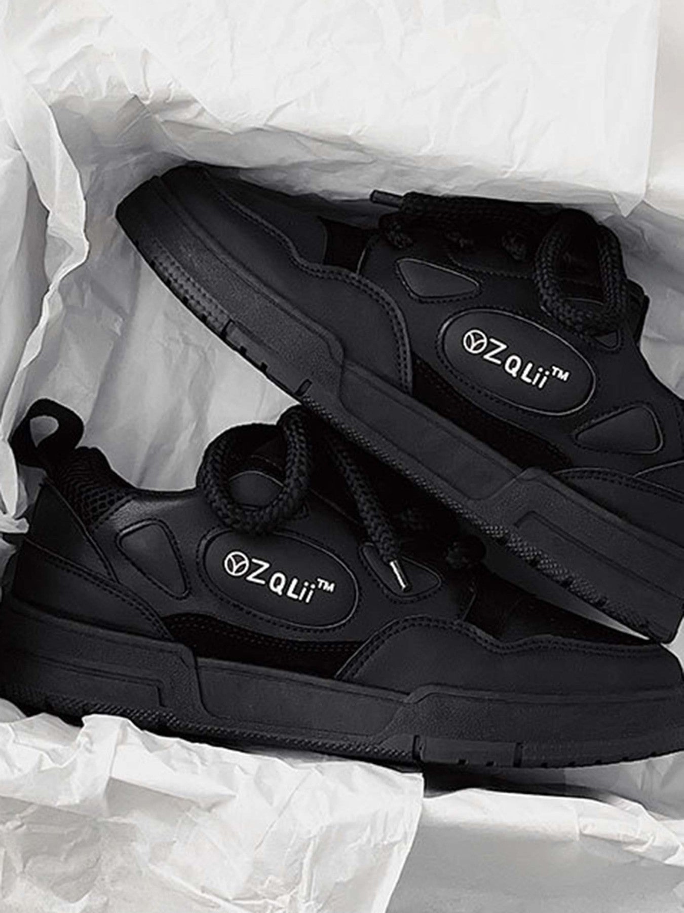 GRAY AND WHITE SNEAKERS FOR ACTIVE WEAR AND EVERYDAY