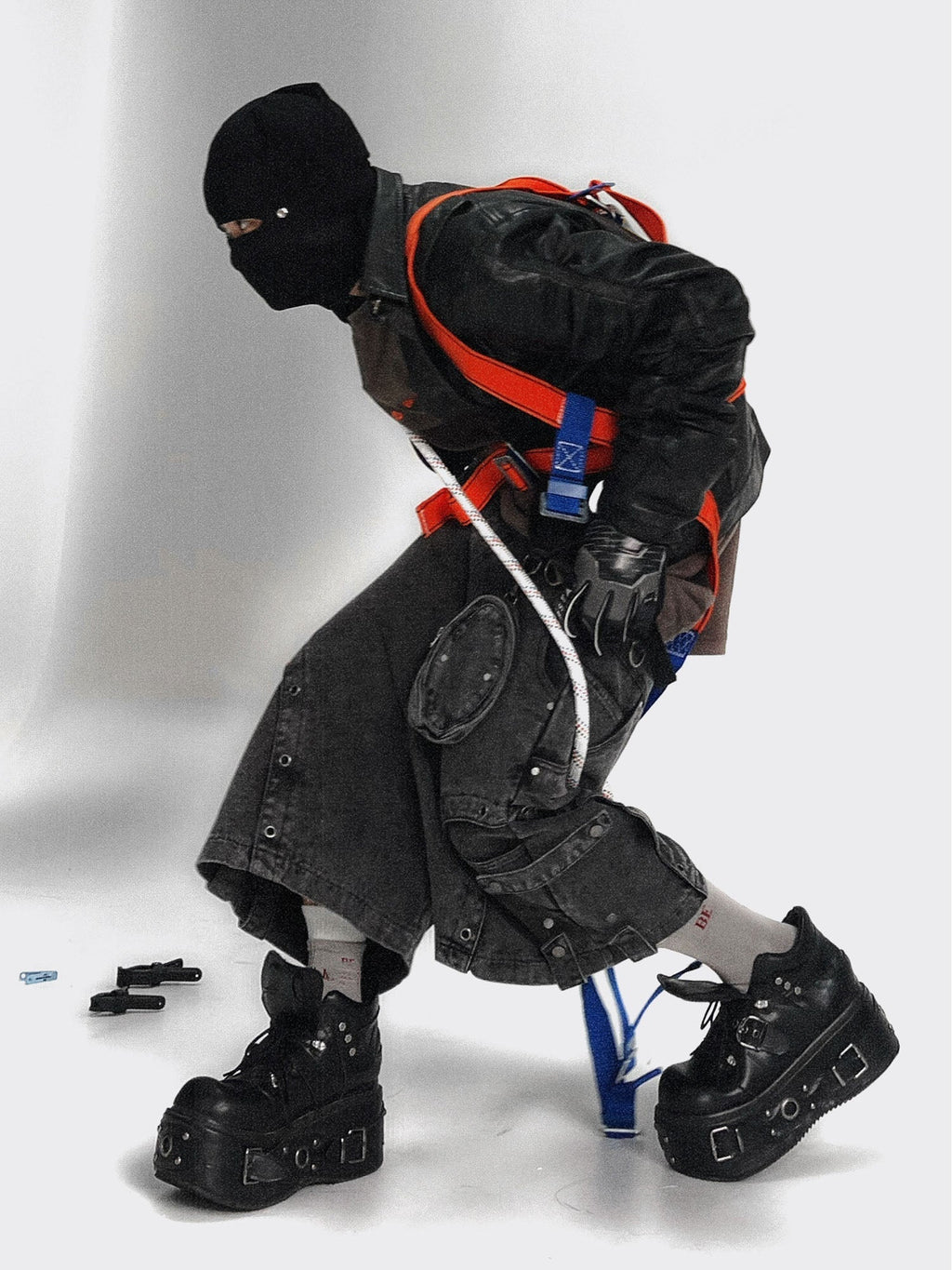 GRAY DENIM CARGO SHORTS MID WAIST WIDE LEG DESIGN