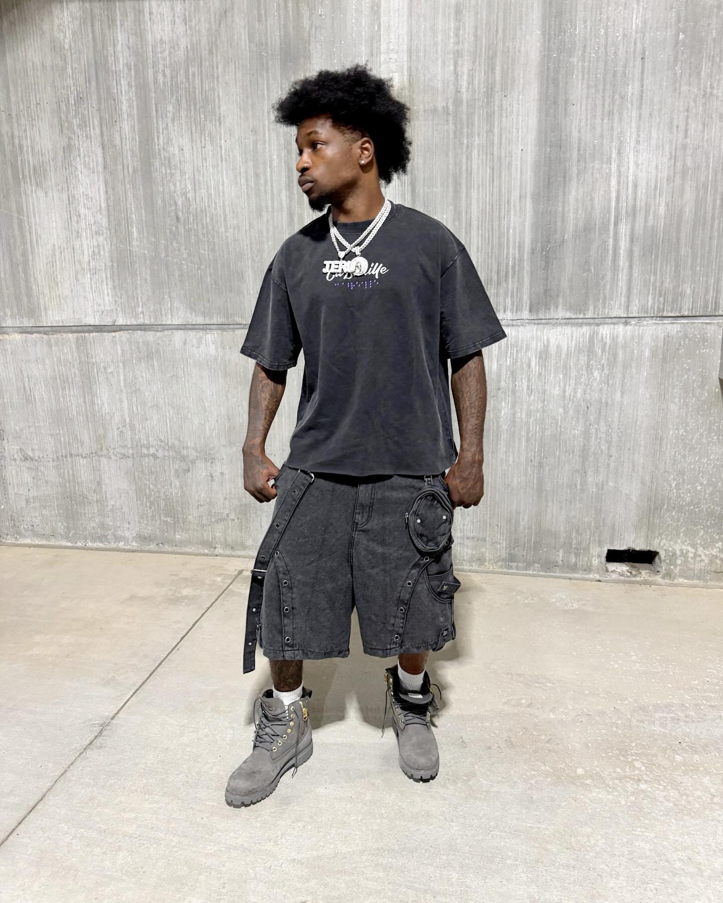 GRAY DENIM CARGO SHORTS MID WAIST WIDE LEG DESIGN