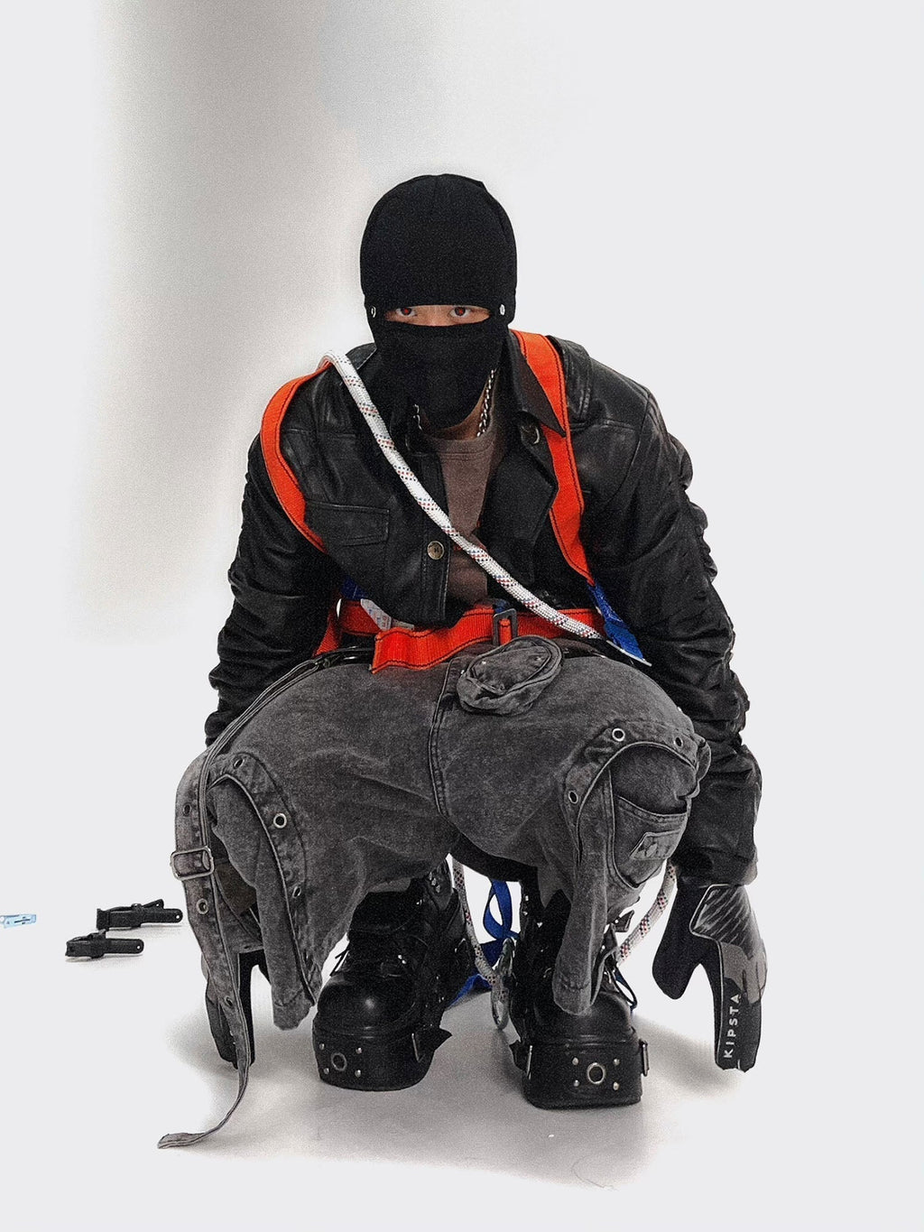 GRAY DENIM CARGO SHORTS MID WAIST WIDE LEG DESIGN