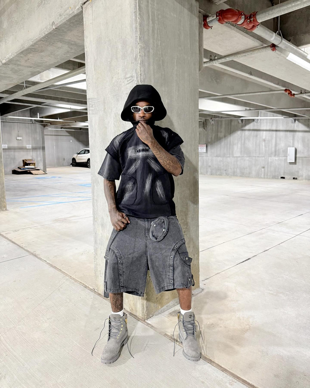 GRAY DENIM CARGO SHORTS MID WAIST WIDE LEG DESIGN