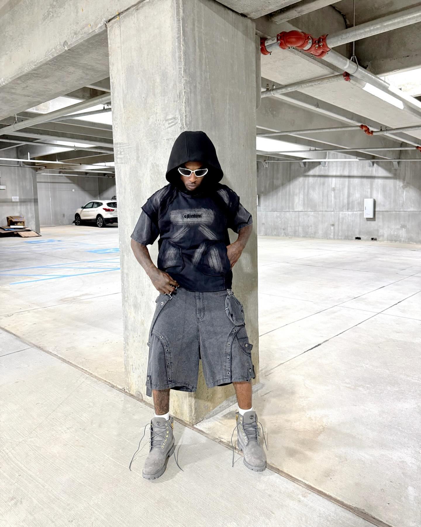 GRAY DENIM CARGO SHORTS MID WAIST WIDE LEG DESIGN