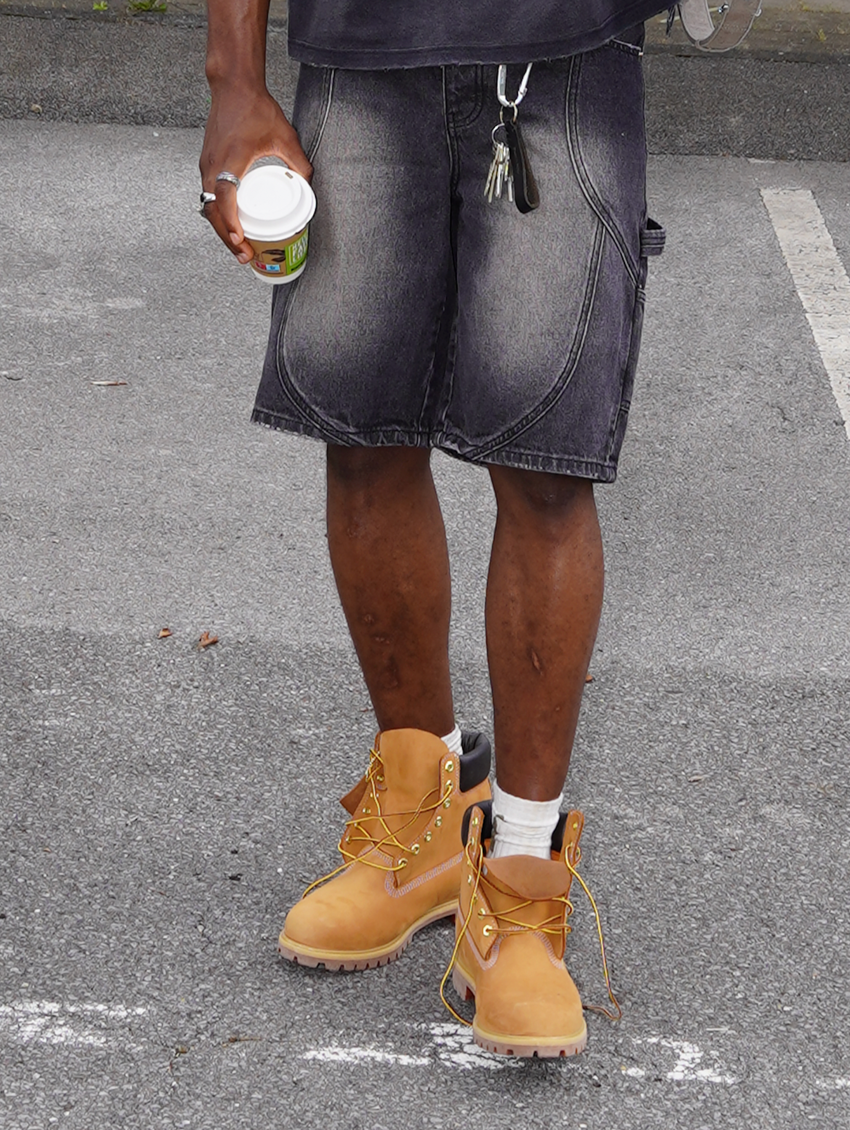 GRAY DENIM SHORTS WITH ULTIMATE COMFORT DESIGN