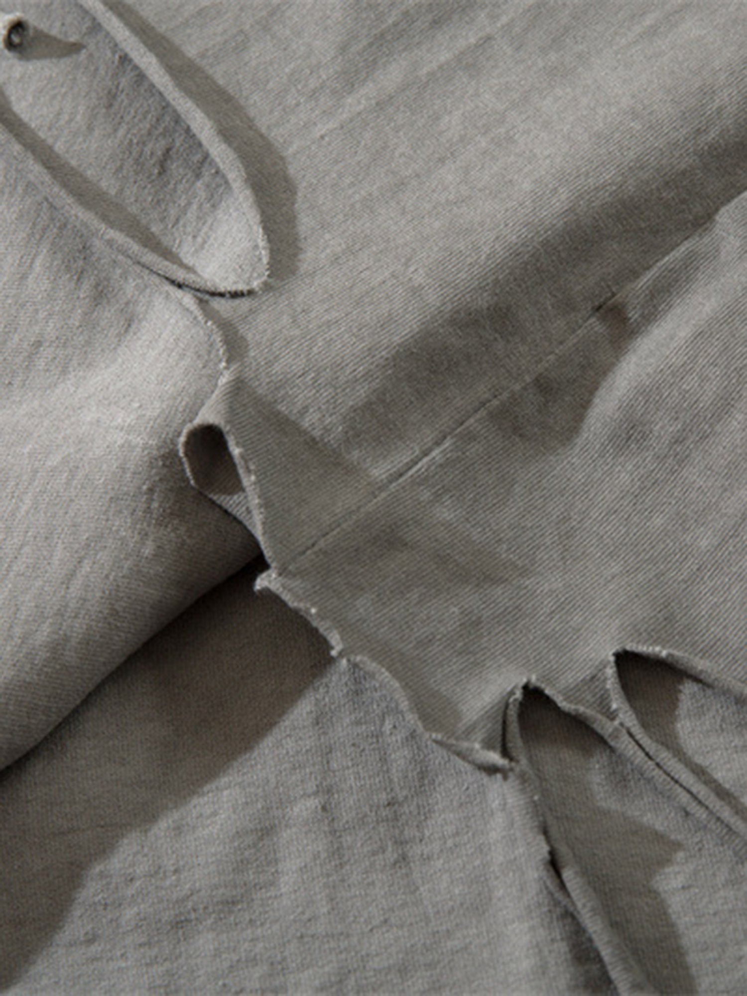 GRAY DISTRESSED GRAPHIC TANK TOP WITH NECKLACE LOOSE FIT SLEEVELESS DESIGN