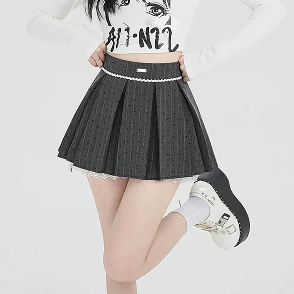 GRAY HEART PLEATED SKIRT WITH LACE TRIM