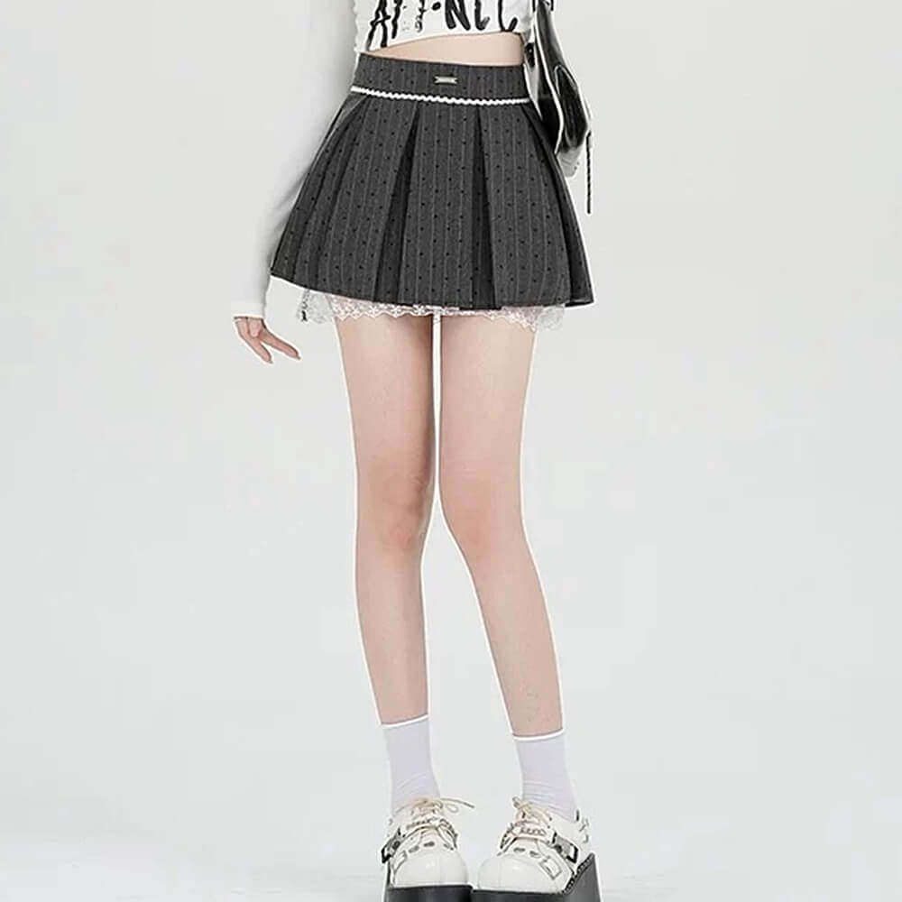 GRAY HEART PLEATED SKIRT WITH LACE TRIM