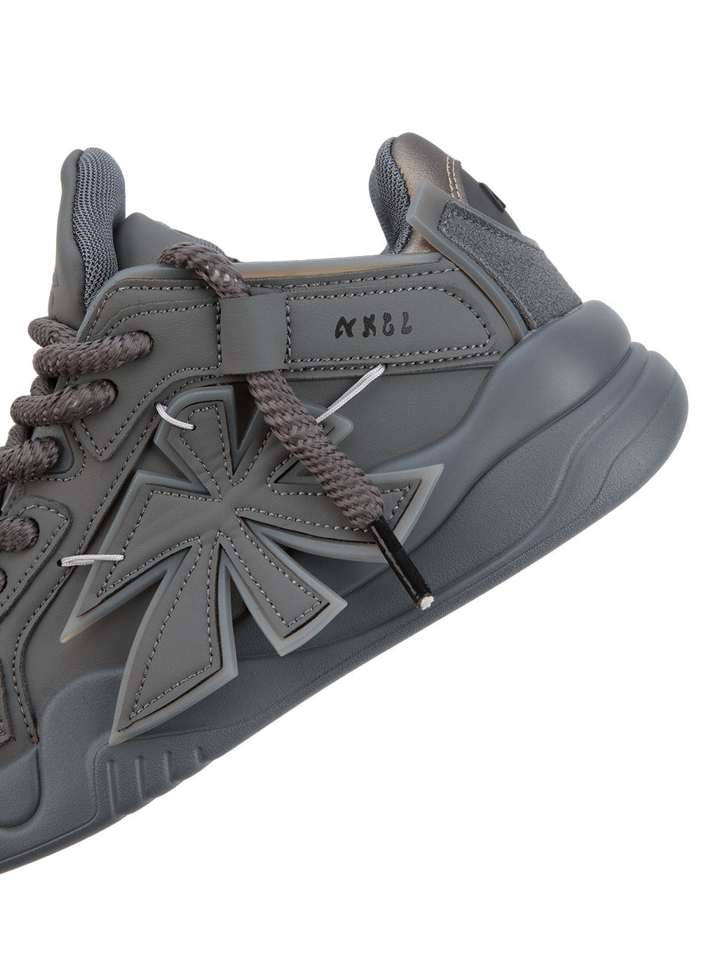 GRAY LOW-TOP SNEAKERS WITH CASUAL ROUND TOE DESIGN