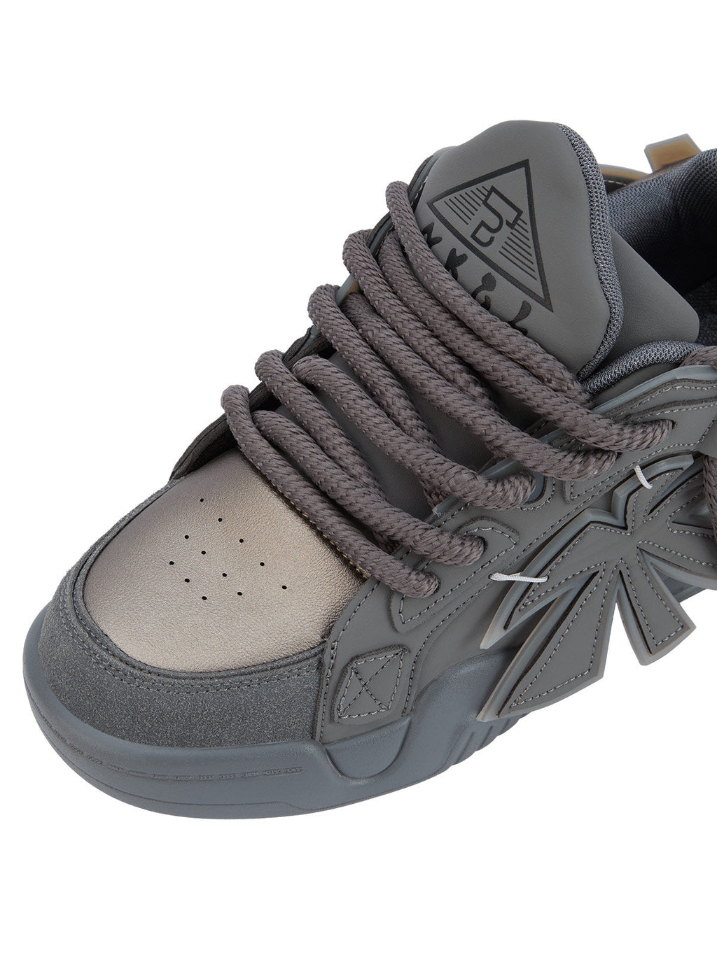 GRAY LOW-TOP SNEAKERS WITH CASUAL ROUND TOE DESIGN