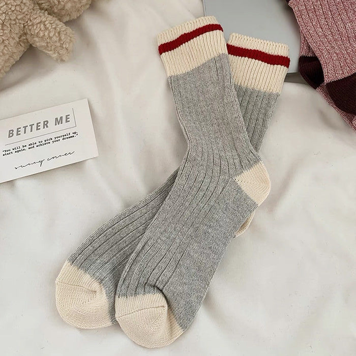 GRAY RIBBED SOCKS WITH RED AND WHITE STRIPES FOR MEN AND WOMEN
