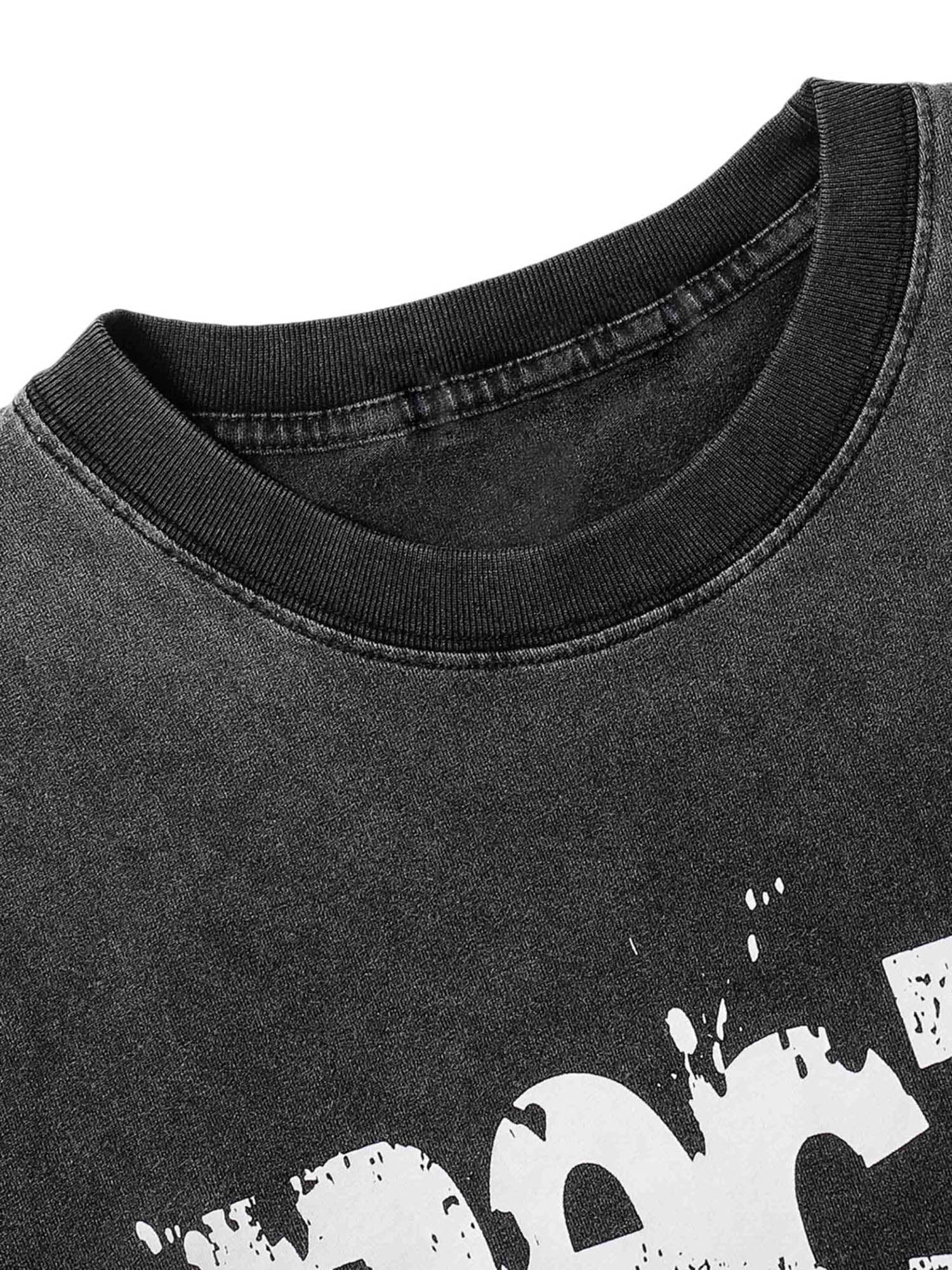 GRAY SHORT SLEEVE PULLOVER T-SHIRT WITH FACE GRAPHIC - TRENDY CASUAL