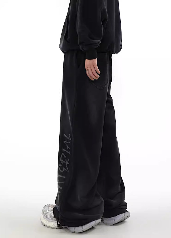 GRAY SWEAT SUIT WITH GRAPHIC TEXT VINTAGE-INSPIRED SIDELINE INITIAL