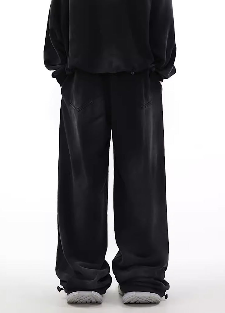 GRAY SWEAT SUIT WITH GRAPHIC TEXT VINTAGE-INSPIRED SIDELINE INITIAL