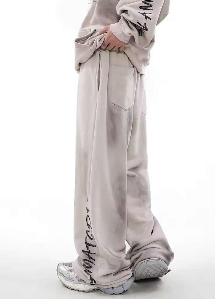 GRAY SWEAT SUIT WITH GRAPHIC TEXT VINTAGE-INSPIRED SIDELINE INITIAL