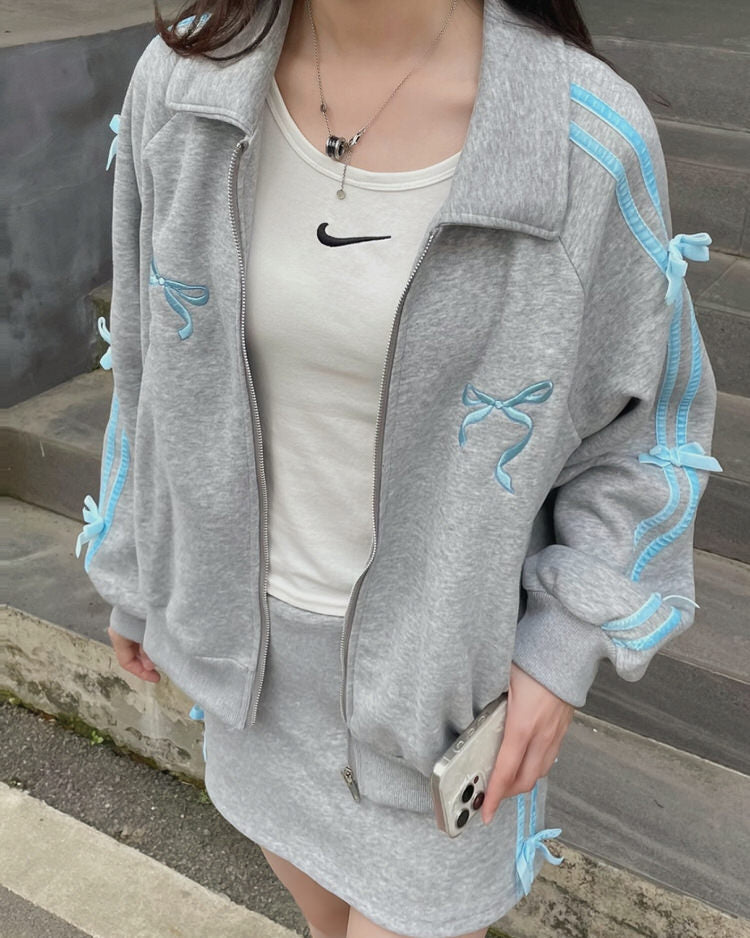 GRAY TRACKSUIT WITH COQUETTE BOWS AND TRACK JACKET