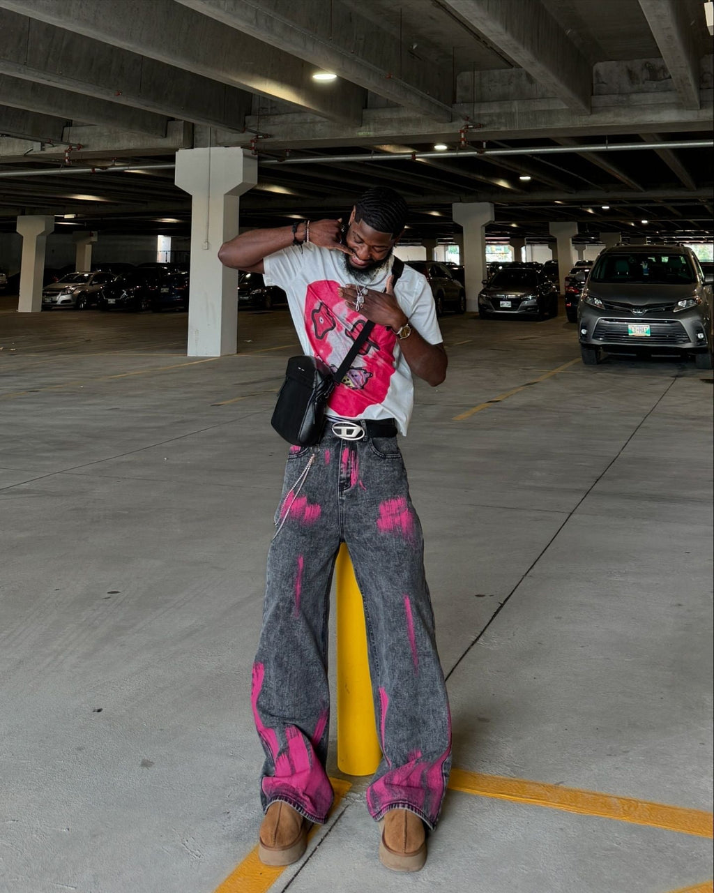 GRAY WIDE-LEG JEANS WITH PINK ACCENTS - MID WAIST TRENDY CASUAL FIT