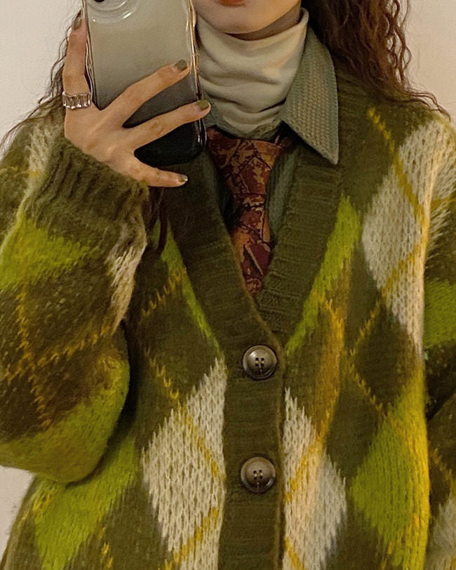 GREEN AND WHITE ARGYLE CARDIGAN SWEATER FOR WOMEN