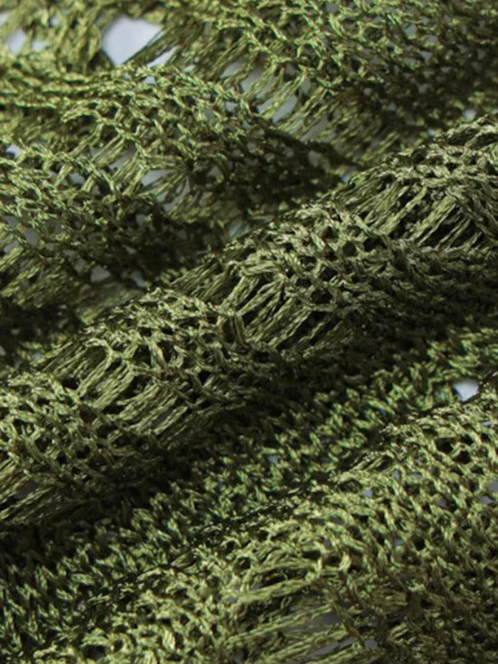 GREEN LONG-SLEEVED KNIT DRESS WITH ELEGANT BACKLESS DESIGN