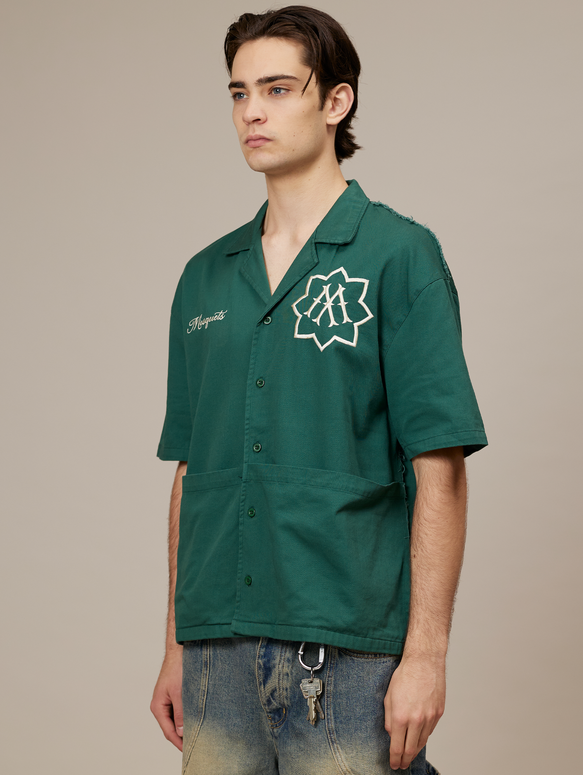 GREEN SHORT-SLEEVED BUTTON-DOWN SHIRT WITH SUPERIOR EMBROIDERY
