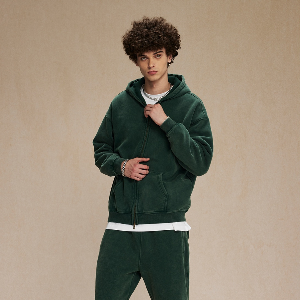 GREEN ZIP HOODIE IN OVERSIZED FIT FOR PREMIUM COMFORT AND STYLE