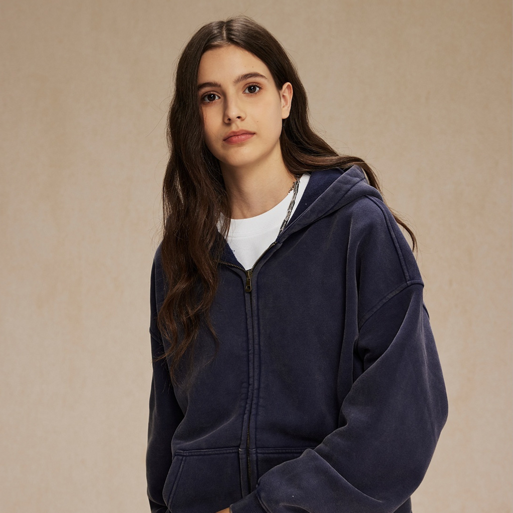 GREEN ZIP HOODIE IN OVERSIZED FIT FOR PREMIUM COMFORT AND STYLE