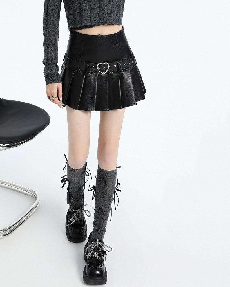 HEART BUCKLE VEGAN LEATHER PLEATED MINI SKIRT