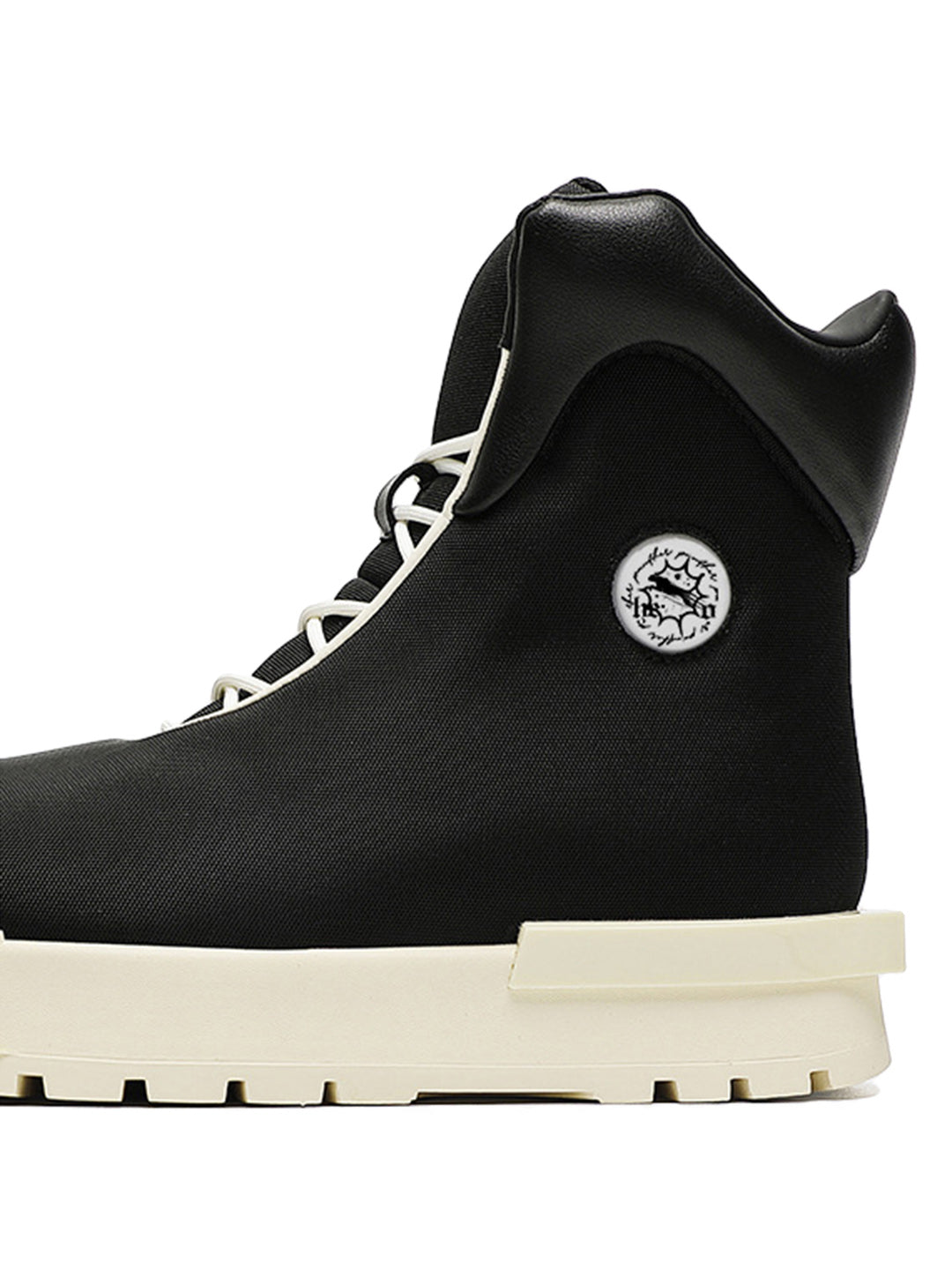 HIGH-TOP BOOTS WITH ROUND TOE AND RUBBER OUTSOLE
