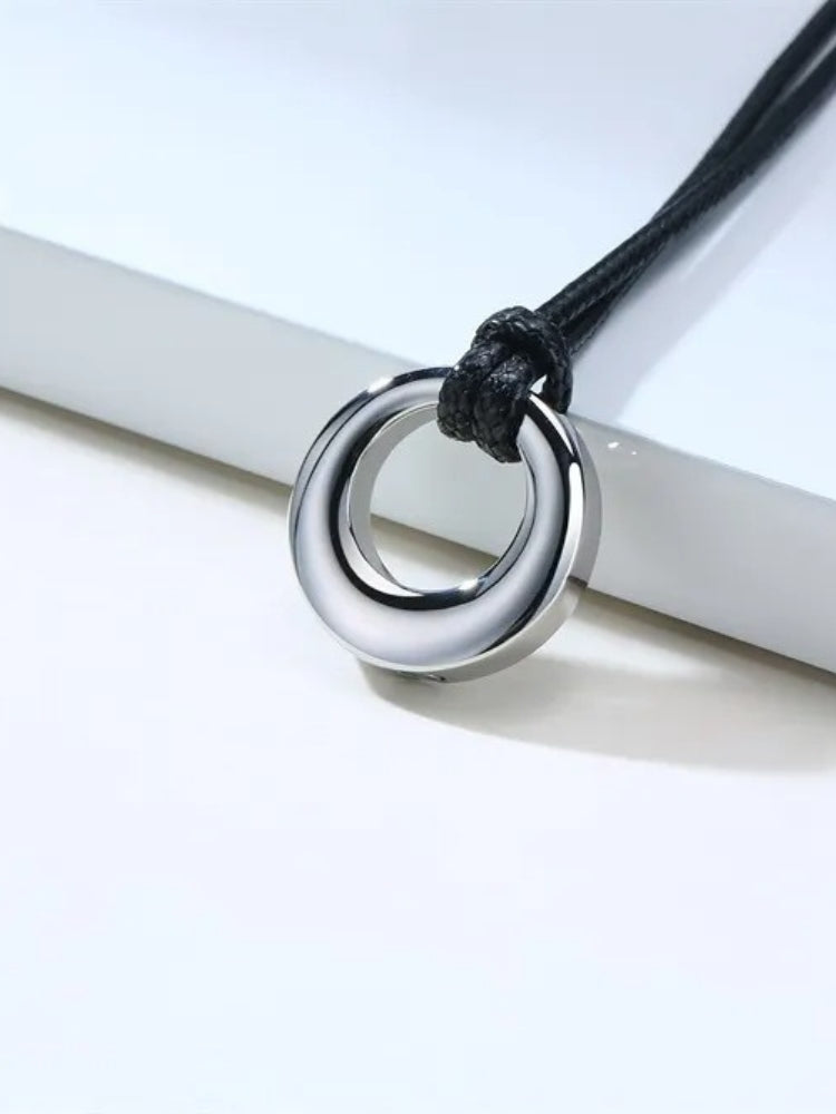 INTERLOCKING CIRCLE PENDANT NECKLACE - ELEGANT LIVE NECKLACE