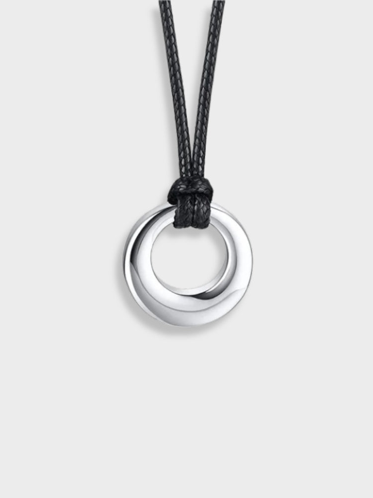 INTERLOCKING CIRCLE PENDANT NECKLACE - ELEGANT LIVE NECKLACE
