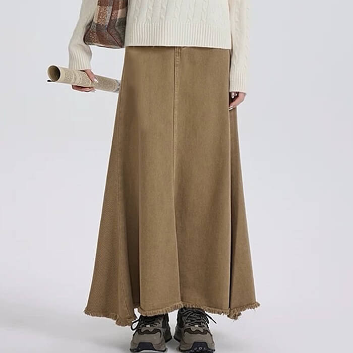 KHAKI DENIM MAXI SKIRT: FITS HIPS MEASURING
