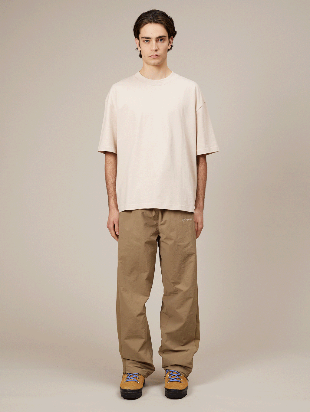 KHAKI TRACK PANTS WITH BEIGE CONTRAST CRINKLE DETAIL
