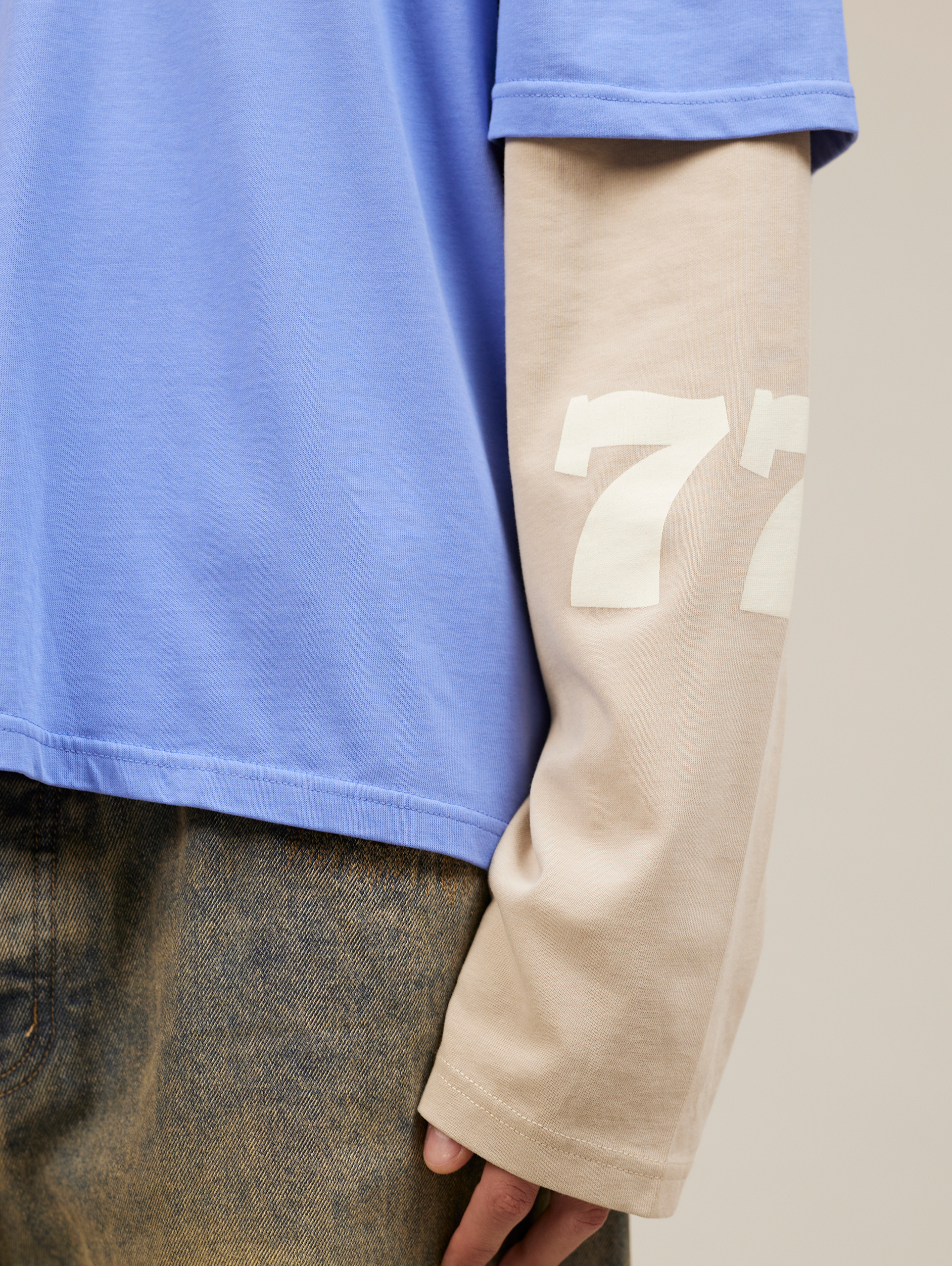 LAYERED LOOK T-SHIRT WITH SUPERIOR SCREEN PRINT DESIGN