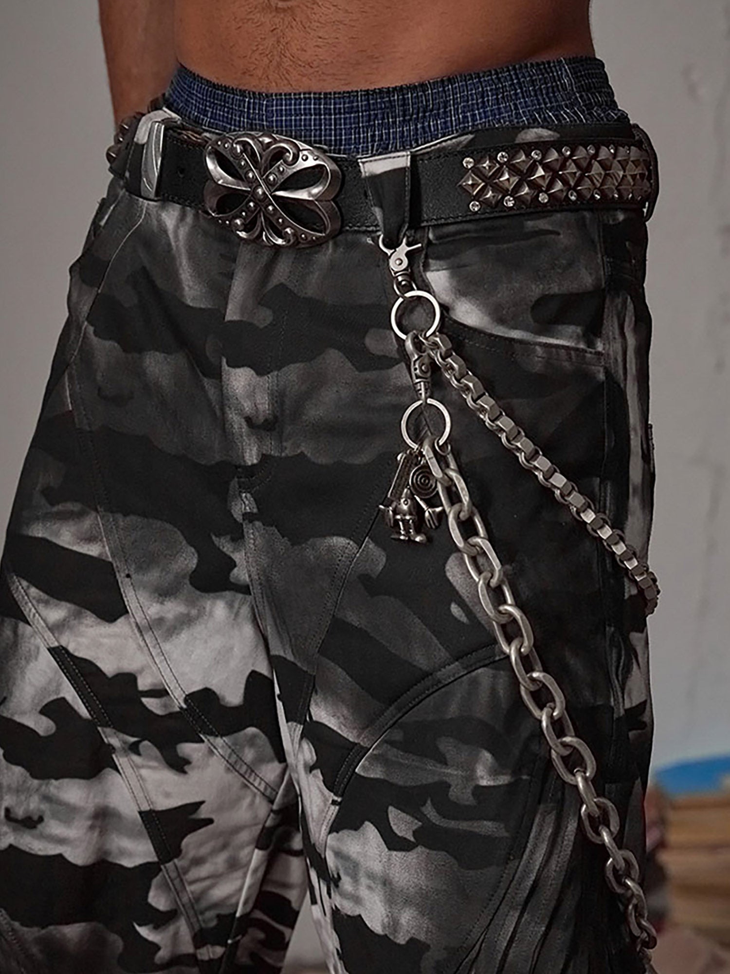 LEATHER BELT SET WITH SILVER EMBELLISHMENTS AND ORNATE BUCKLES