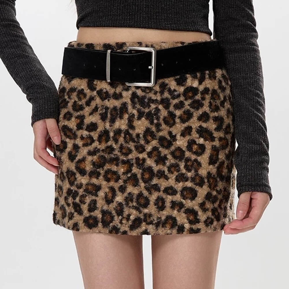 LEOPARD FUZZY MINI SKIRT WITH BELT
