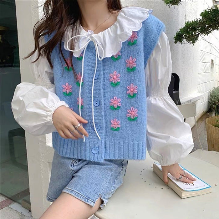LIGHT BLUE KNITTED VEST WITH FLORAL EMBROIDERY FOR WOMEN