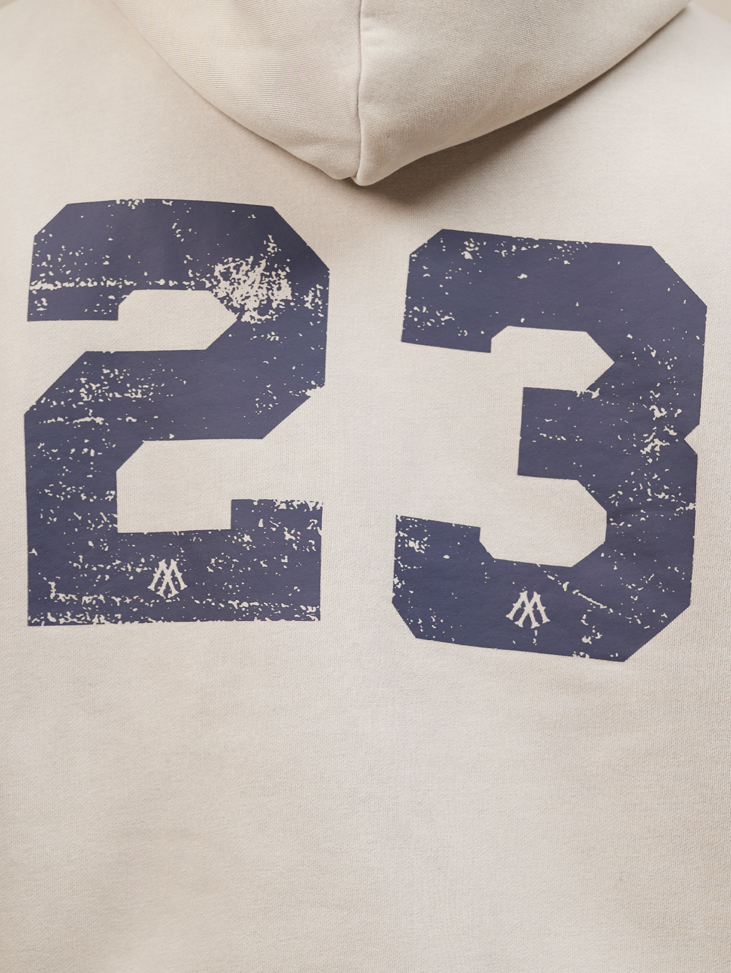 LIGHT GREY OVERSIZED ZIP-UP HOODIE WITH NY GRAPHIC FOR ULTIMATE COMFORT