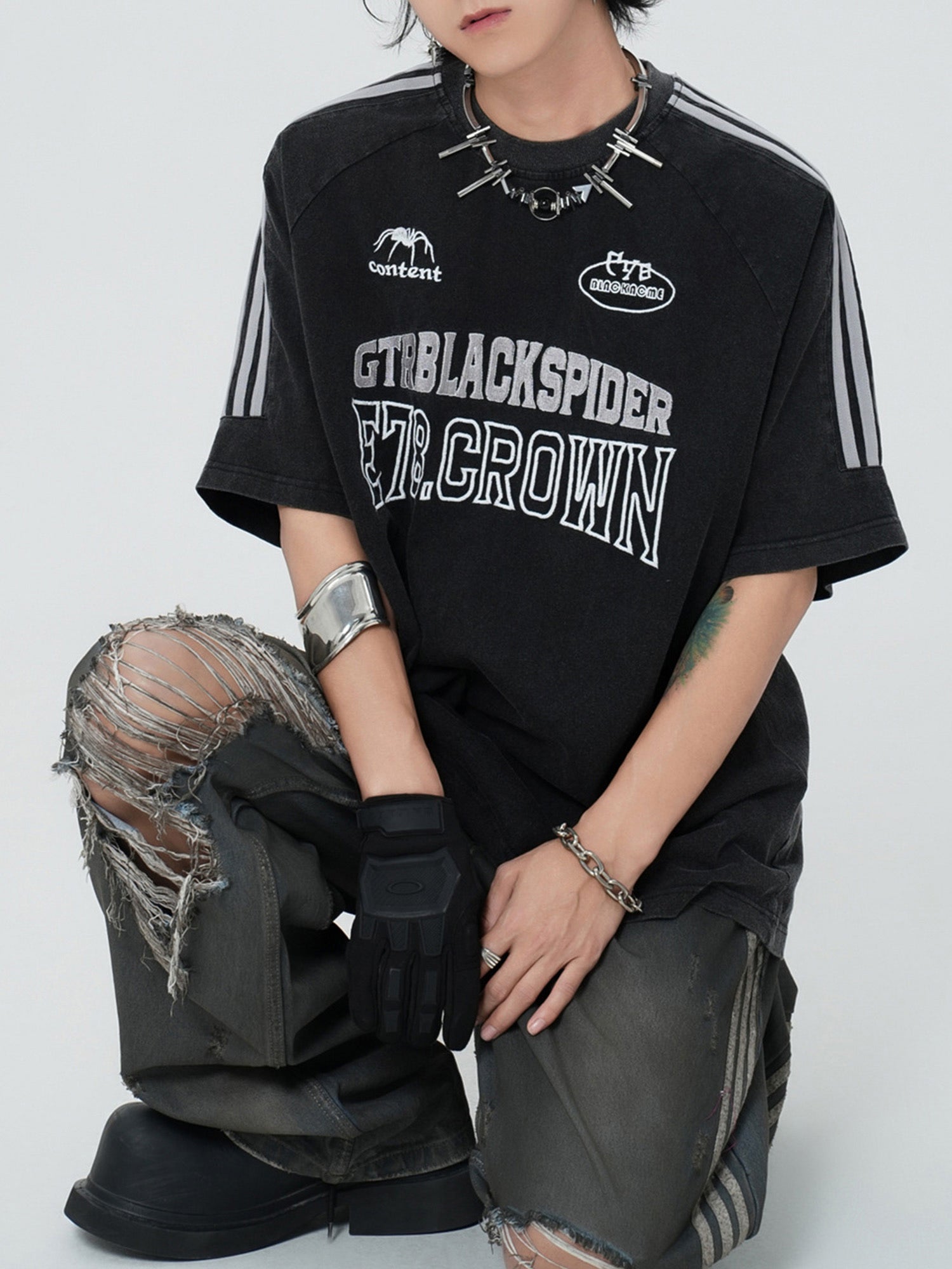 LIGHTWEIGHT JERSEY T-SHIRT WITH WHITE STRIPES AND TEXT