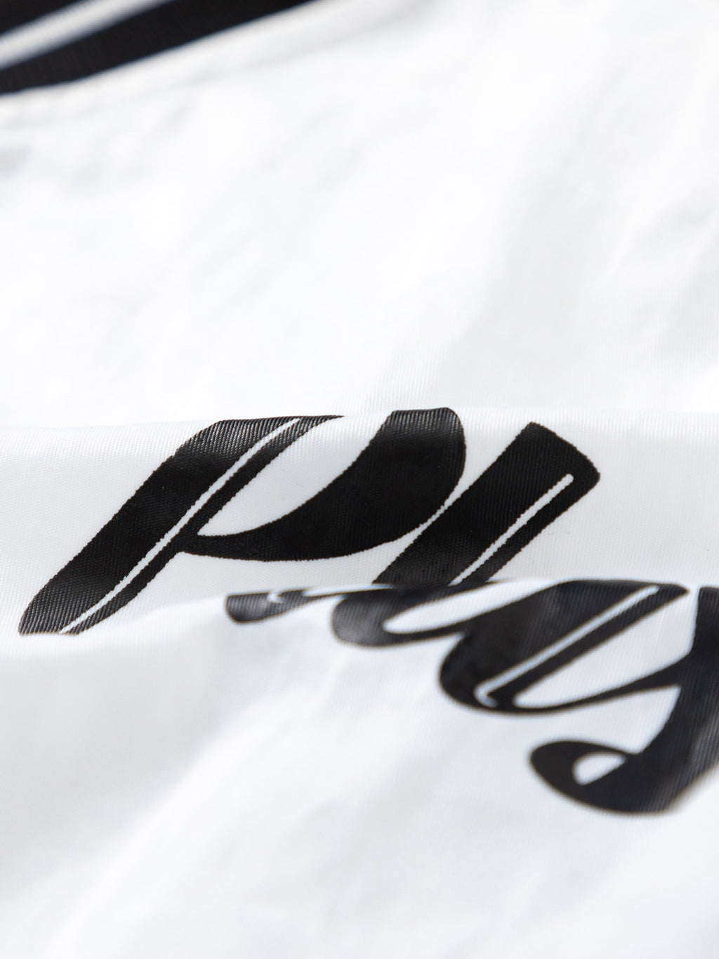 LONG SLEEVE SHIRT WITH SPLICE COLLAR IN WHITE AND BLACK