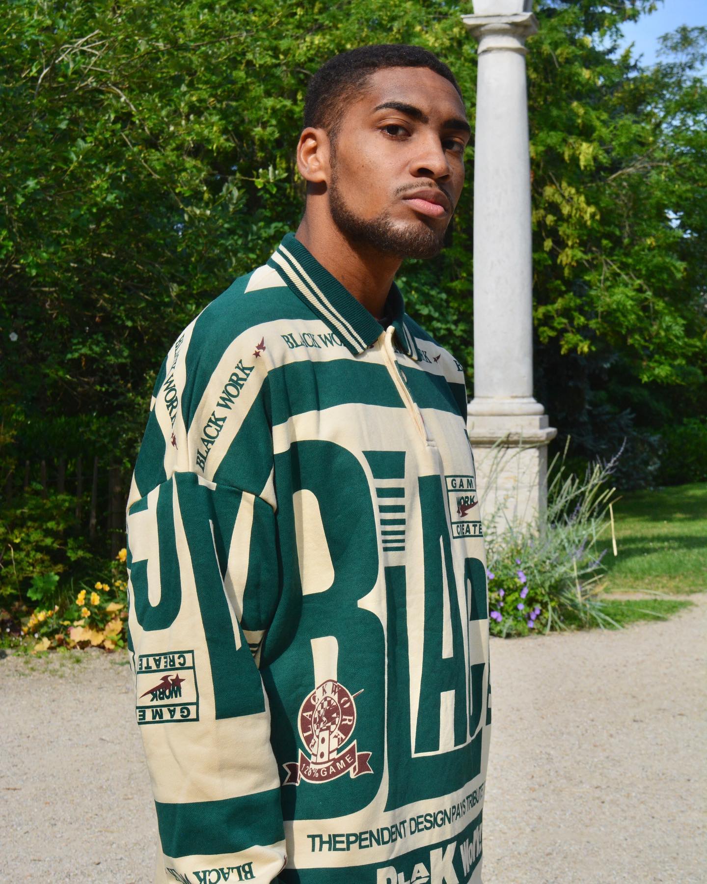 LONG-SLEEVED POLO SHIRT WITH GRAPHIC DESIGN - BLACK WORK GRAPHIC