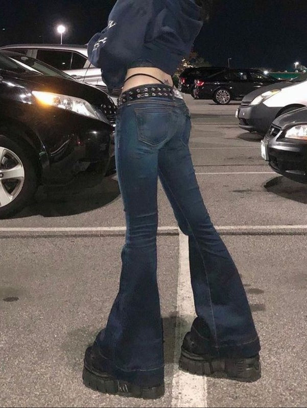 LOW-RISE FLARE JEANS IN DARK WASH - FADED LOW WAIST STYLE