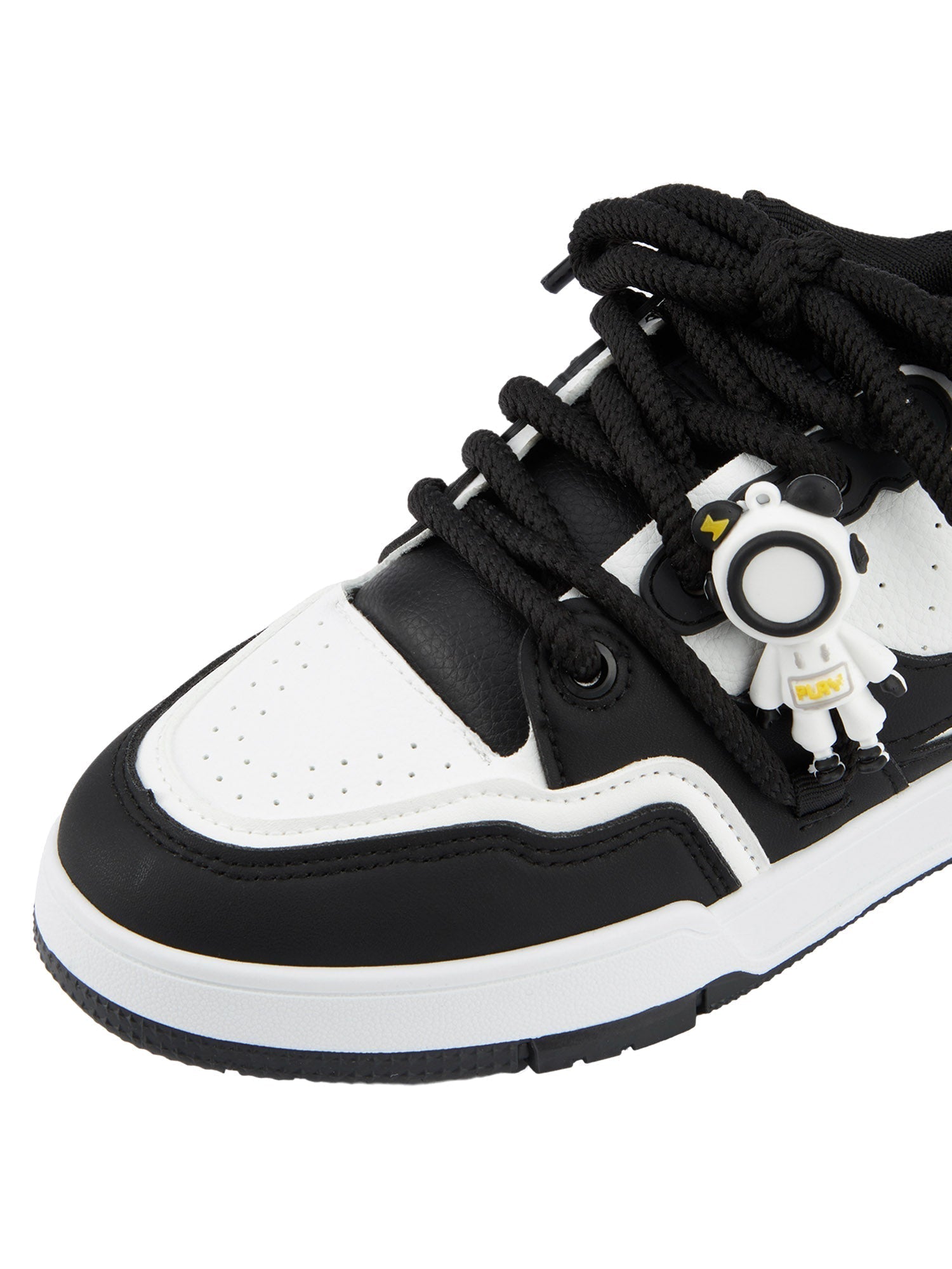 LOW-TOP SNEAKERS BLACK AND WHITE FASHION FOOTWEAR