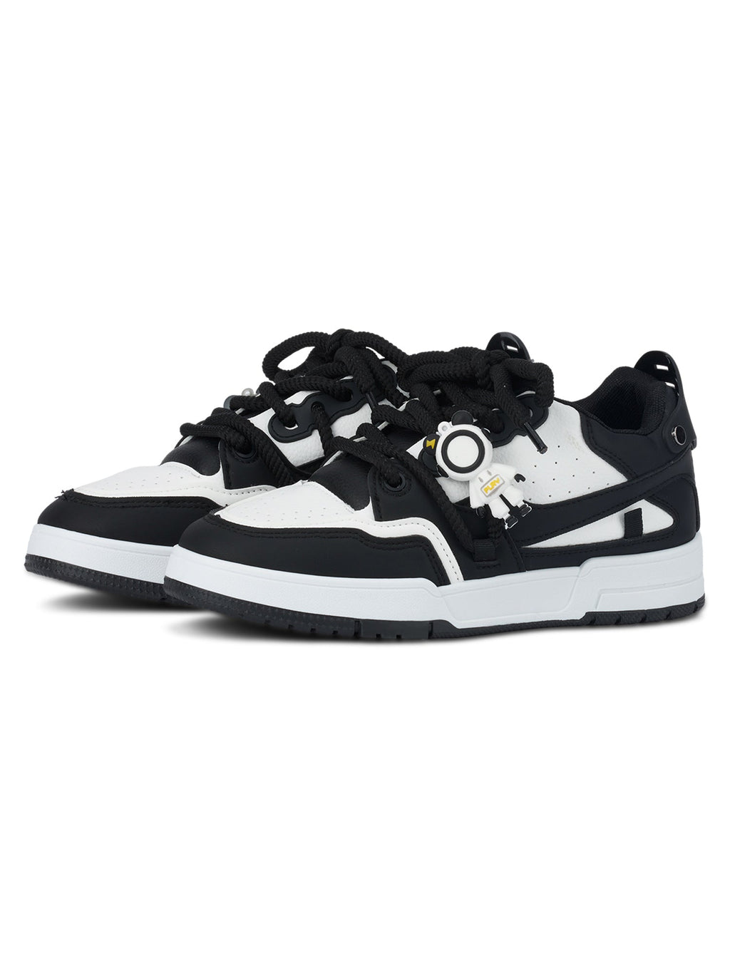 LOW-TOP SNEAKERS BLACK AND WHITE FASHION FOOTWEAR
