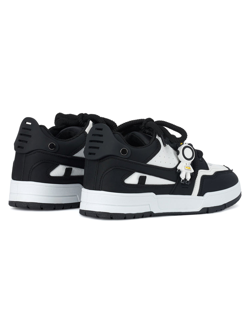 LOW-TOP SNEAKERS BLACK AND WHITE FASHION FOOTWEAR